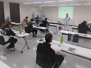 酪農経営状況について講義