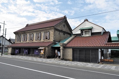 旧商家丸一本間家