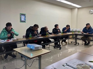 米の試食会の様子